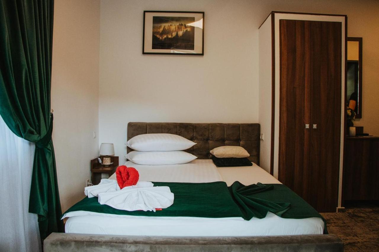 Hotel Vila Calimanel Vatra Dornei Zewnętrze zdjęcie